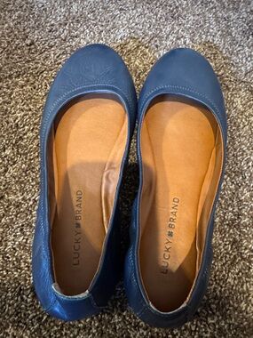 Lucky Brand Navy Leather Ballet Flats with Tan Insole size is either 7 or 7.5
